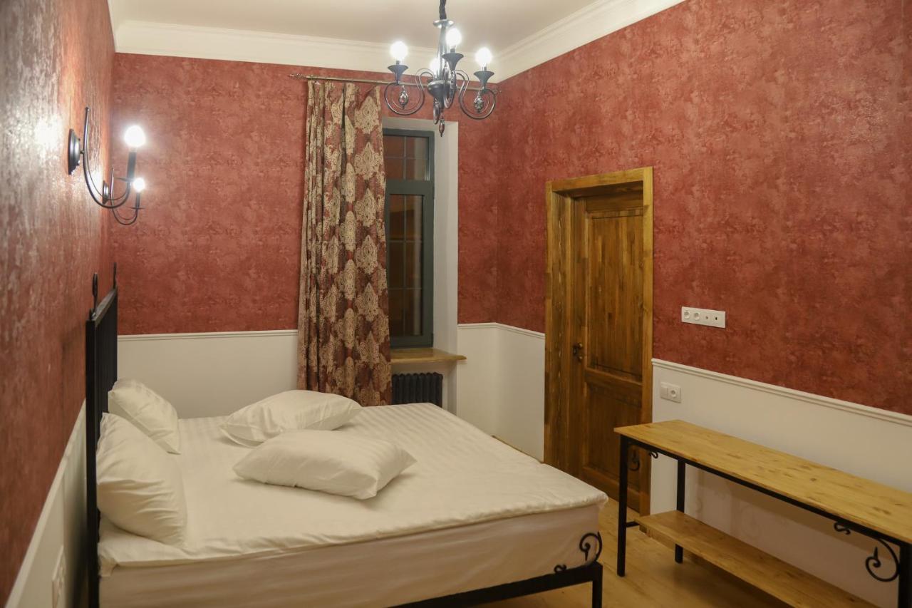 גיומרי Nur Guest House מראה חיצוני תמונה