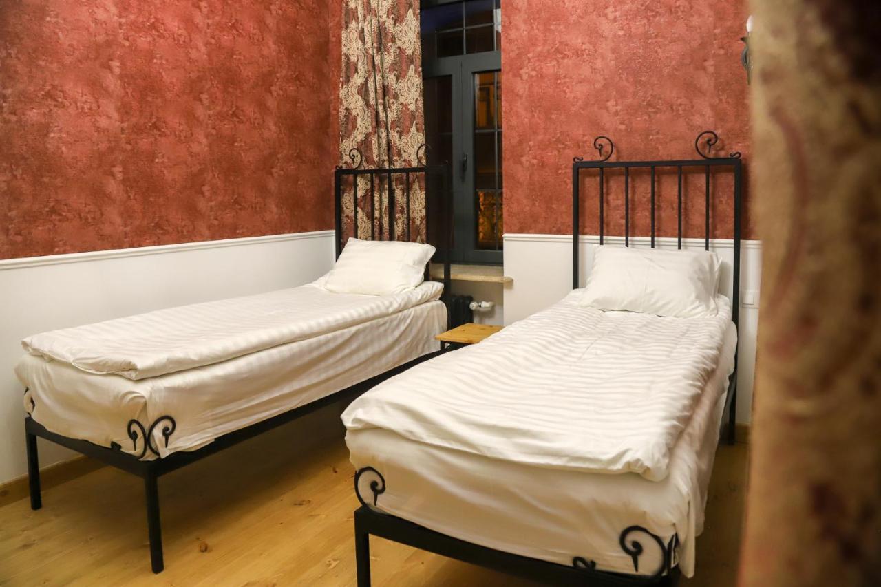 גיומרי Nur Guest House מראה חיצוני תמונה